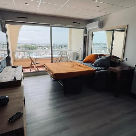 Studio, Vue Imprenable Marina Apartment *